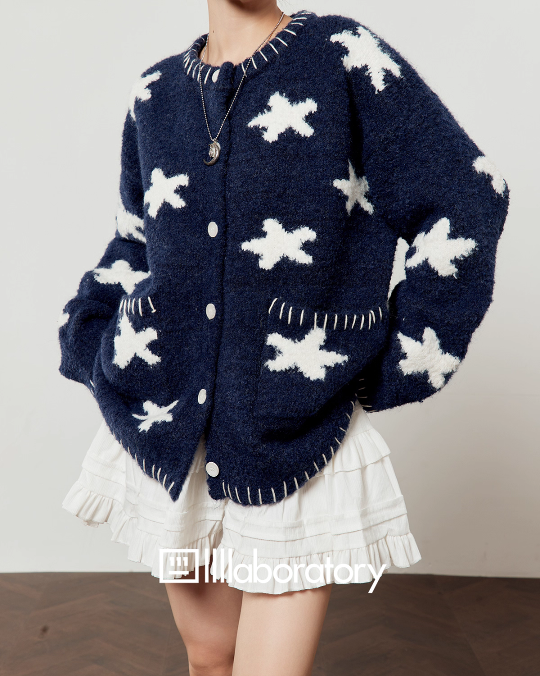 Star Jacquard Round Neck Cardigan / Tiered Design Skirt LLA0529