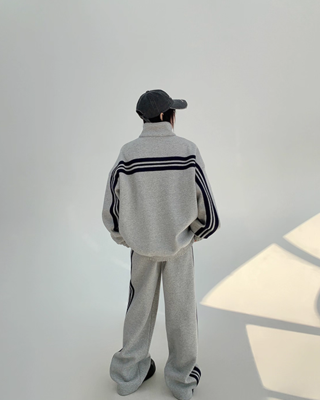 Sideline Stand Neck Jacket / Loose Pants YLS0963