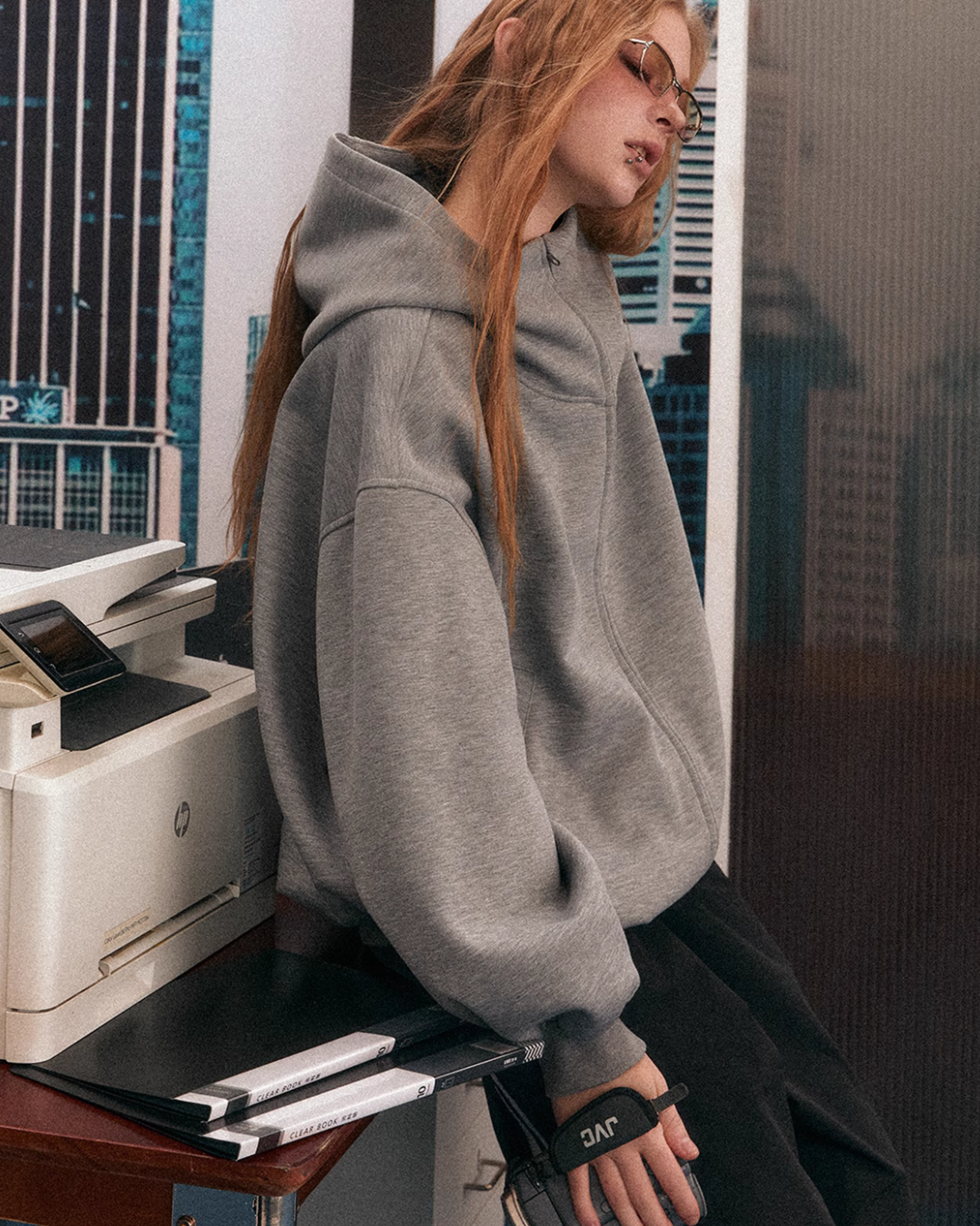 Rising Neck Zip Hoodie EZK0077