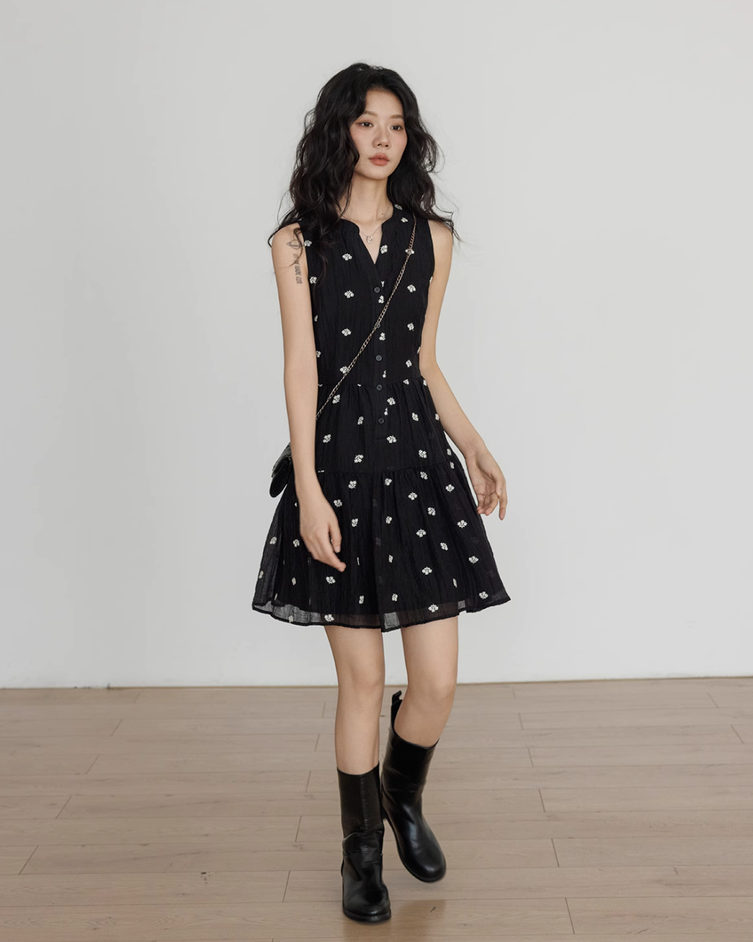 V-Neck Tencel Retro Embroidered Dress VAS0023