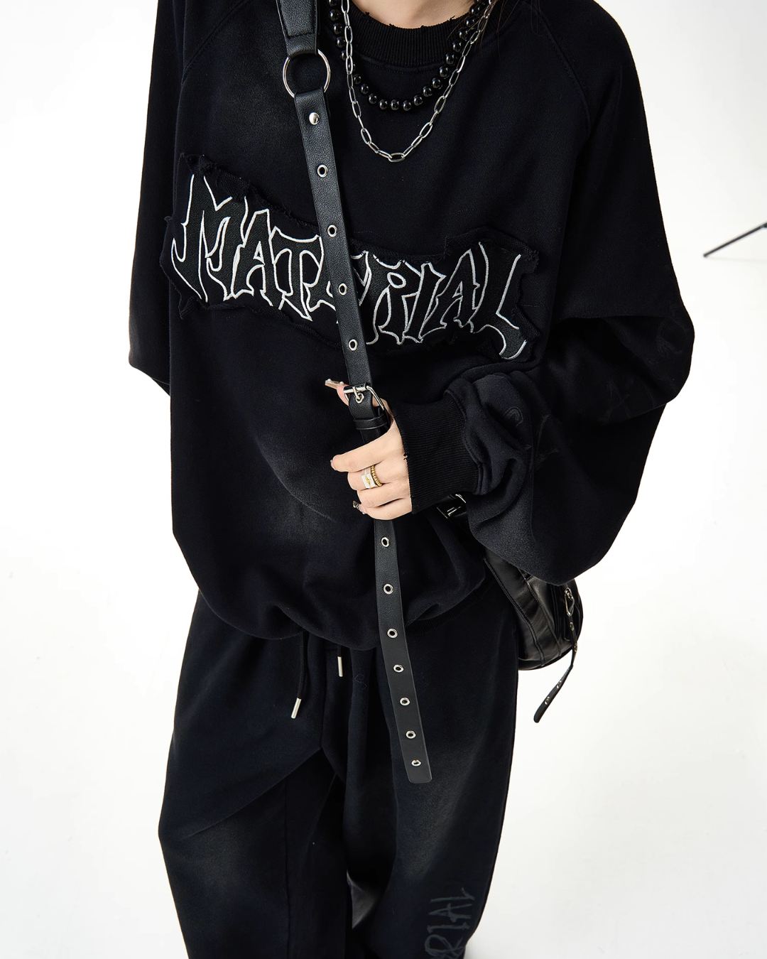Mode Front Logo Sweatshirt HGX0004
