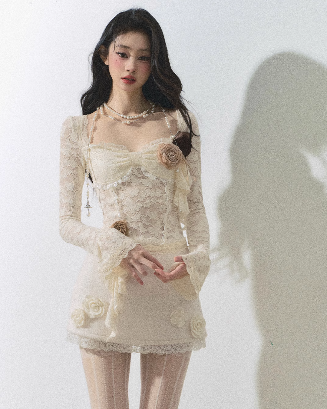 Rose motif lace sleeve dress LAS0025