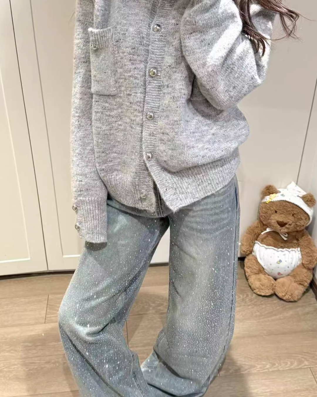 Speckled Rhinestone Knit Cardigan / Rhinestone Flash Jeans KIP0010