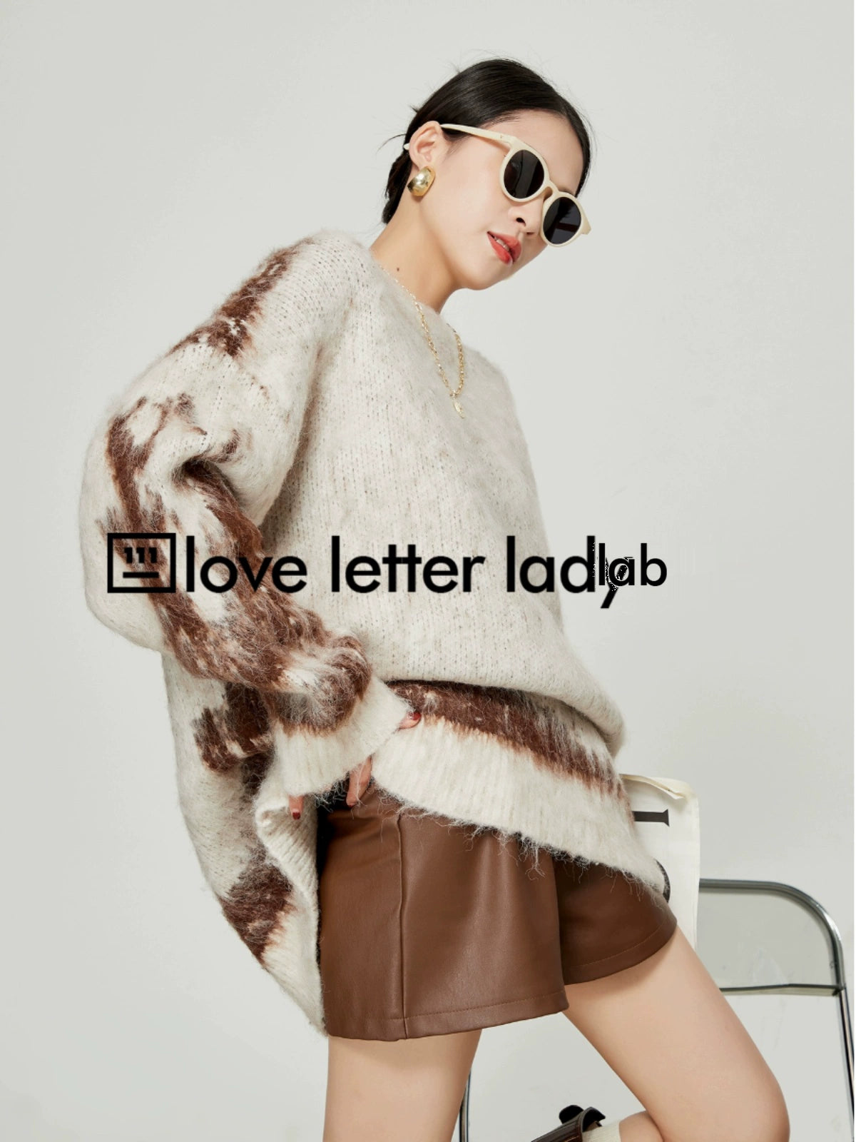 Feather Long Sleeved Knit LLA0357