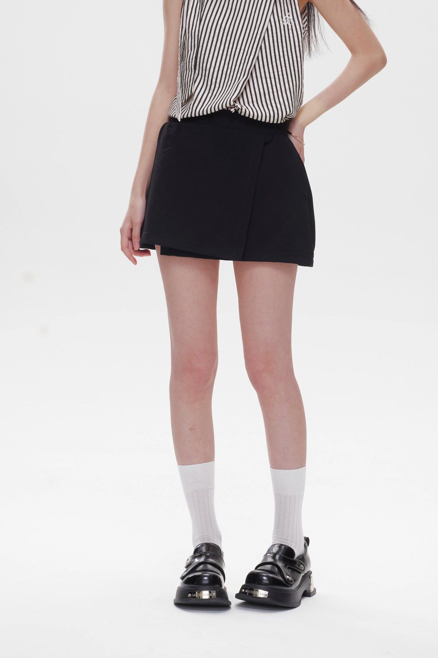 Ribbon Tie Sleeveless Blouse / Mini Skirt AMO0003