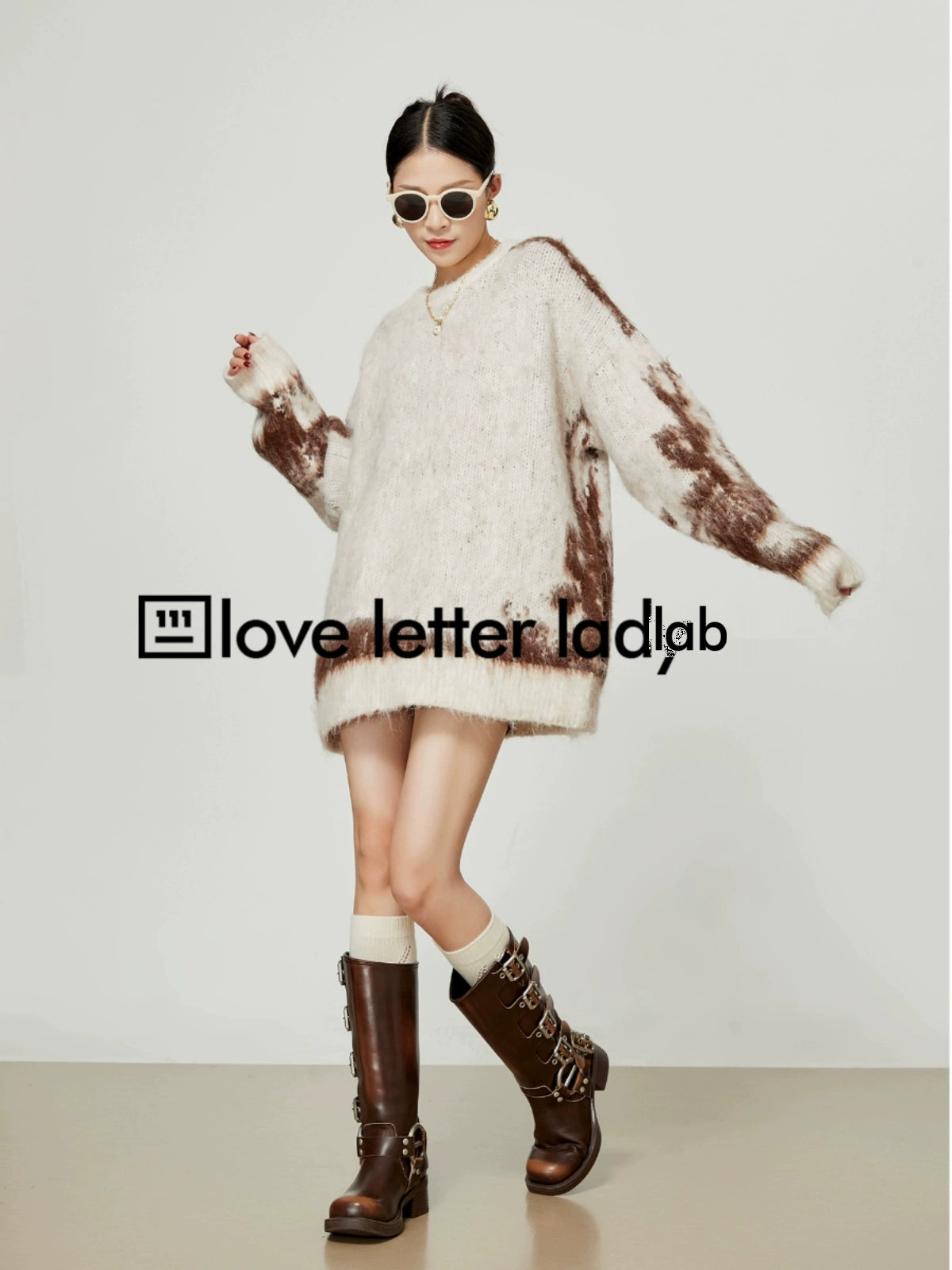 Feather Long Sleeved Knit LLA0357