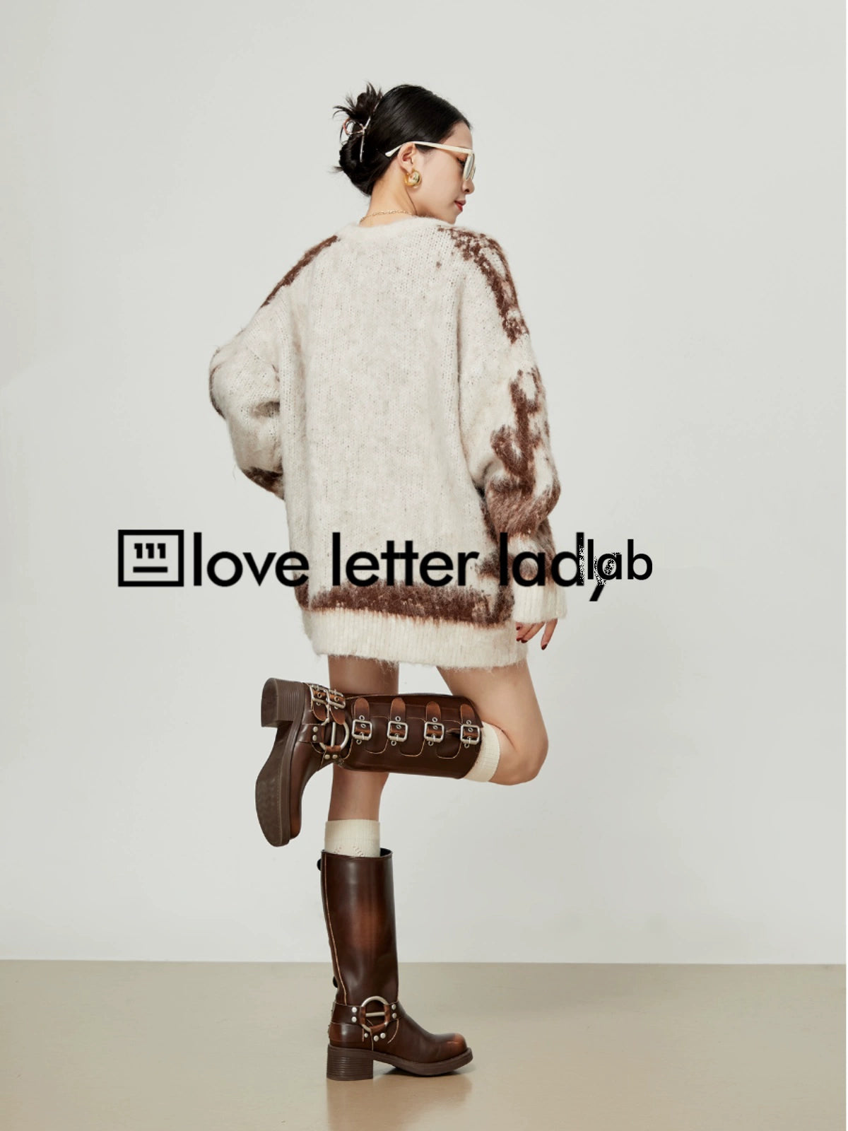 Feather Long Sleeved Knit LLA0357