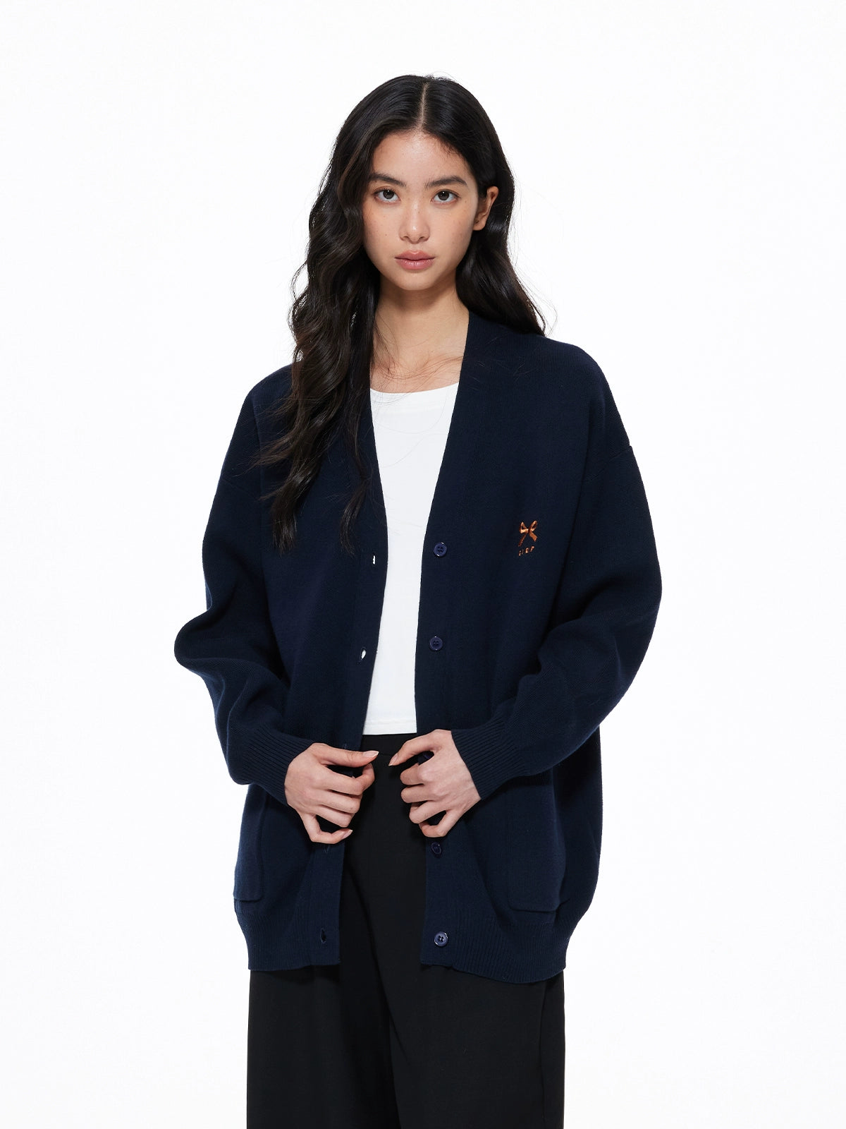 V-Neck Knit Cardigan UDS0005