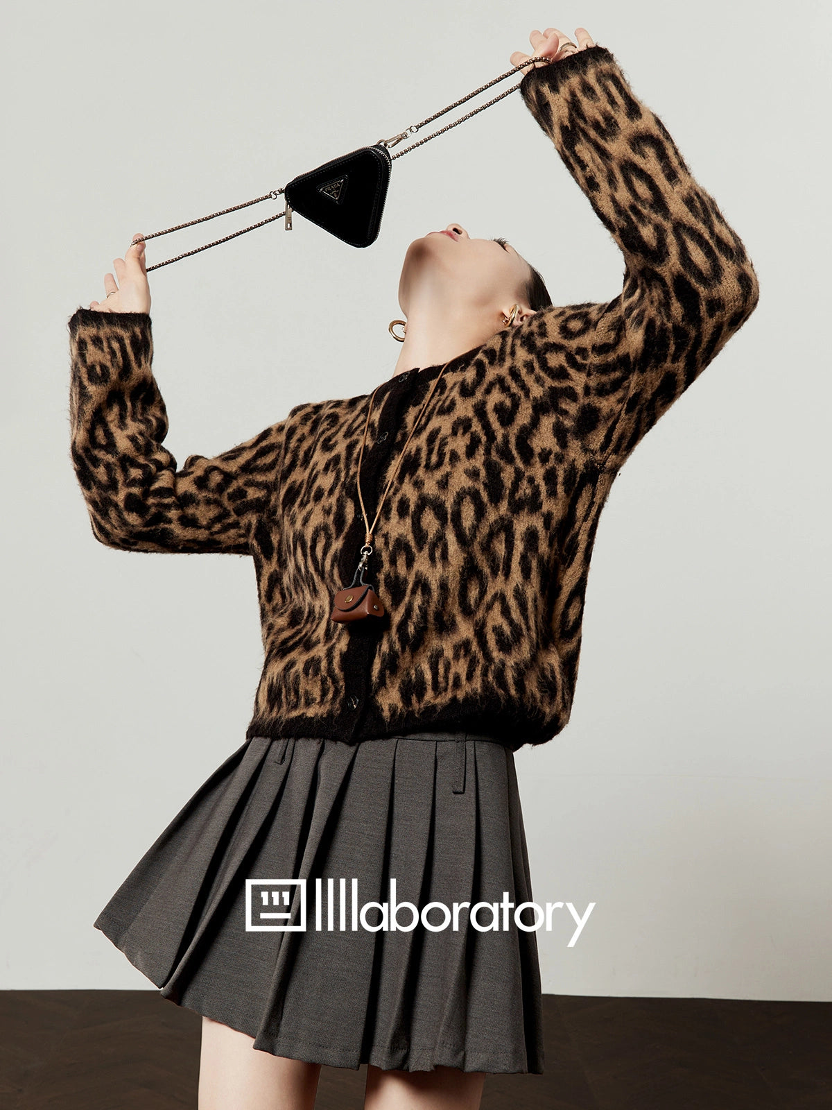 Leopard Round Neck Knit Cardigan / Pleated Skirt LLA0536