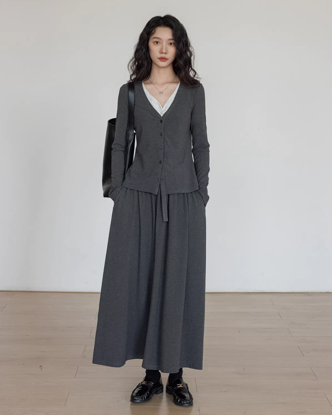 V-neck Basic Top/Long Skirt VAS0178