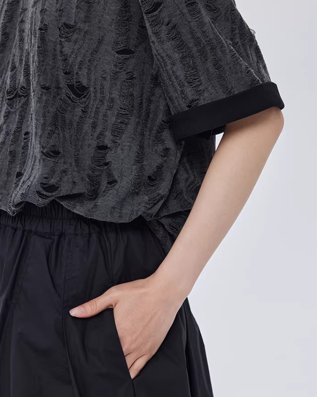 Irregular Damage Short-Sleeve T-Shirt SHN0041