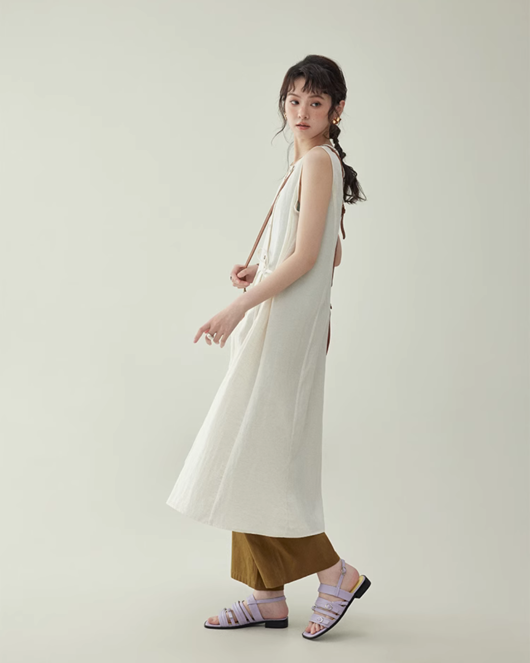 Natural Sleeveless Dress AMU0040