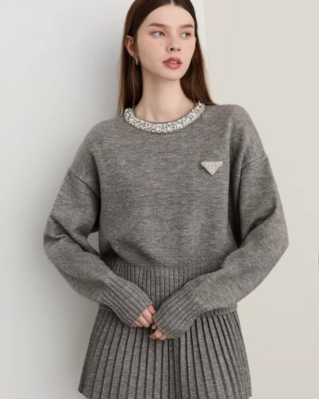 Sparkling Collar Knit Top / Knit Pleated Skirt DPY0075