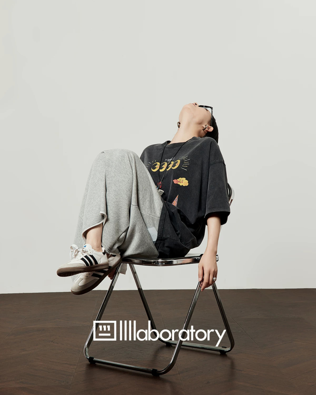 Vintage Print Short-Sleeve T-Shirt / Sweat Long Skirt LLA0653