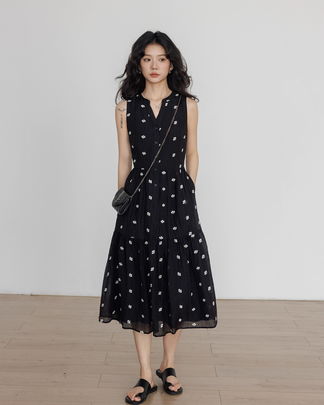 V-Neck Sleeveless Long Dress VAS0129