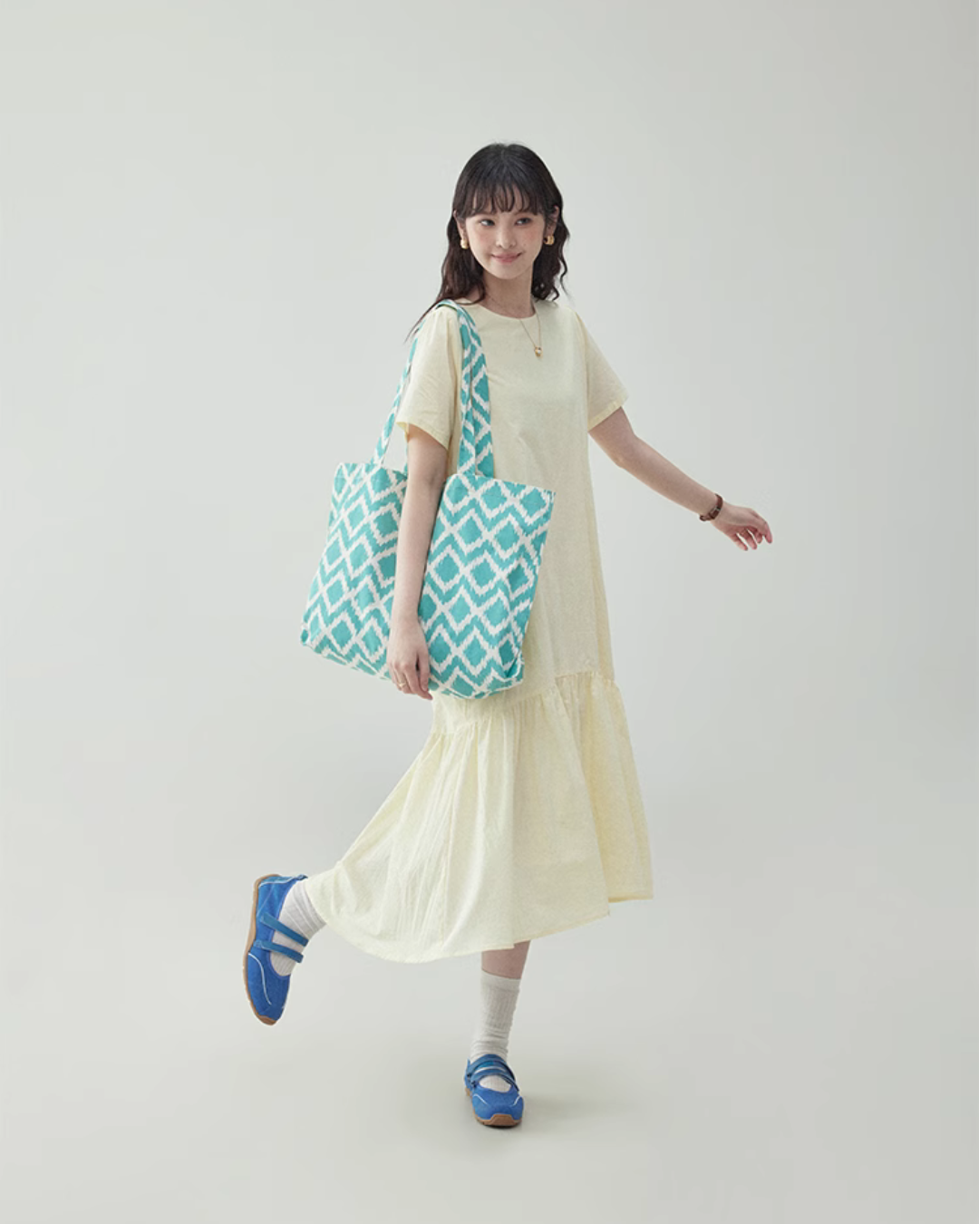 Round Neck Flare Long Dress AMU0030