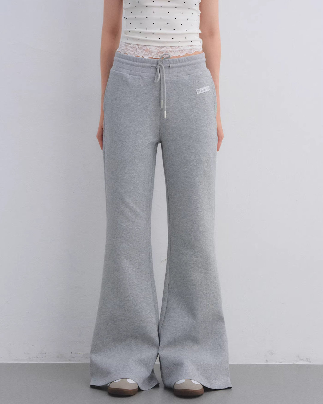 Oversized Collar Zip-Up Hoodie / Flare Sweatpants  ASG0083