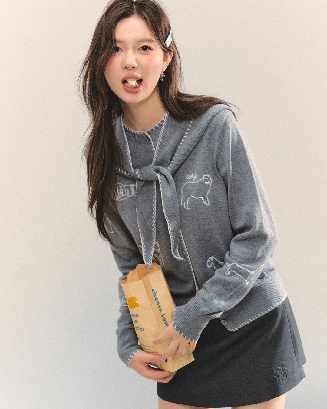 Dog Embroidery Round Neck Knit Cardigan ASG0070