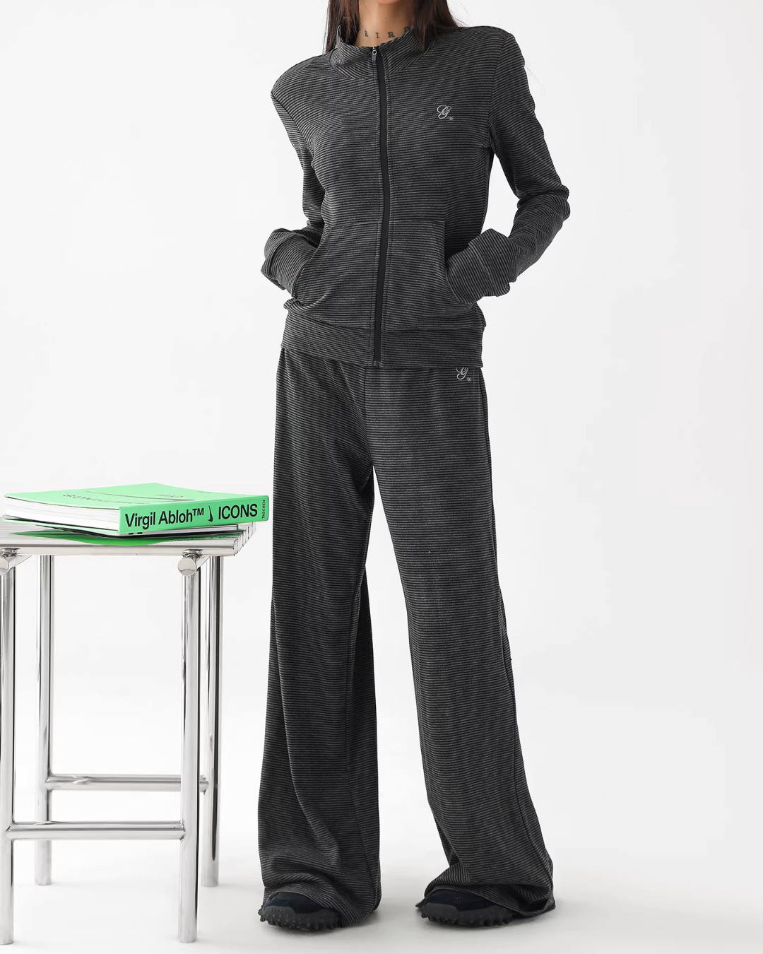 Stripe Crew Neck Zip Jacket / Wide Pants ACS0361