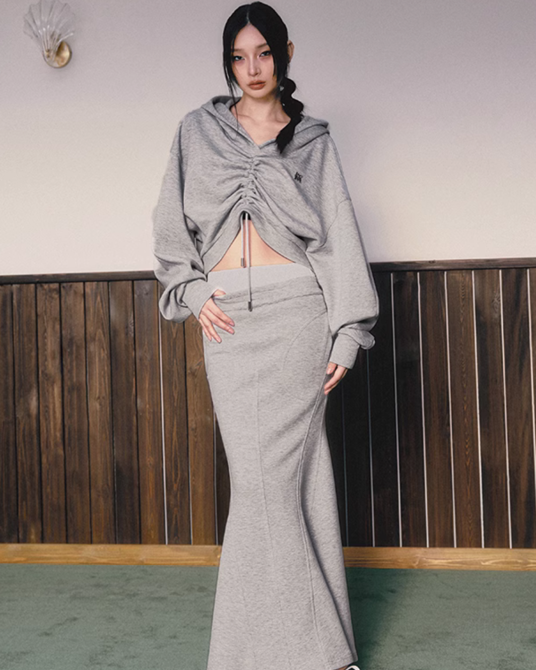 Shearled Cropped Hoodie / Mermaid Long Skirt IMC0037