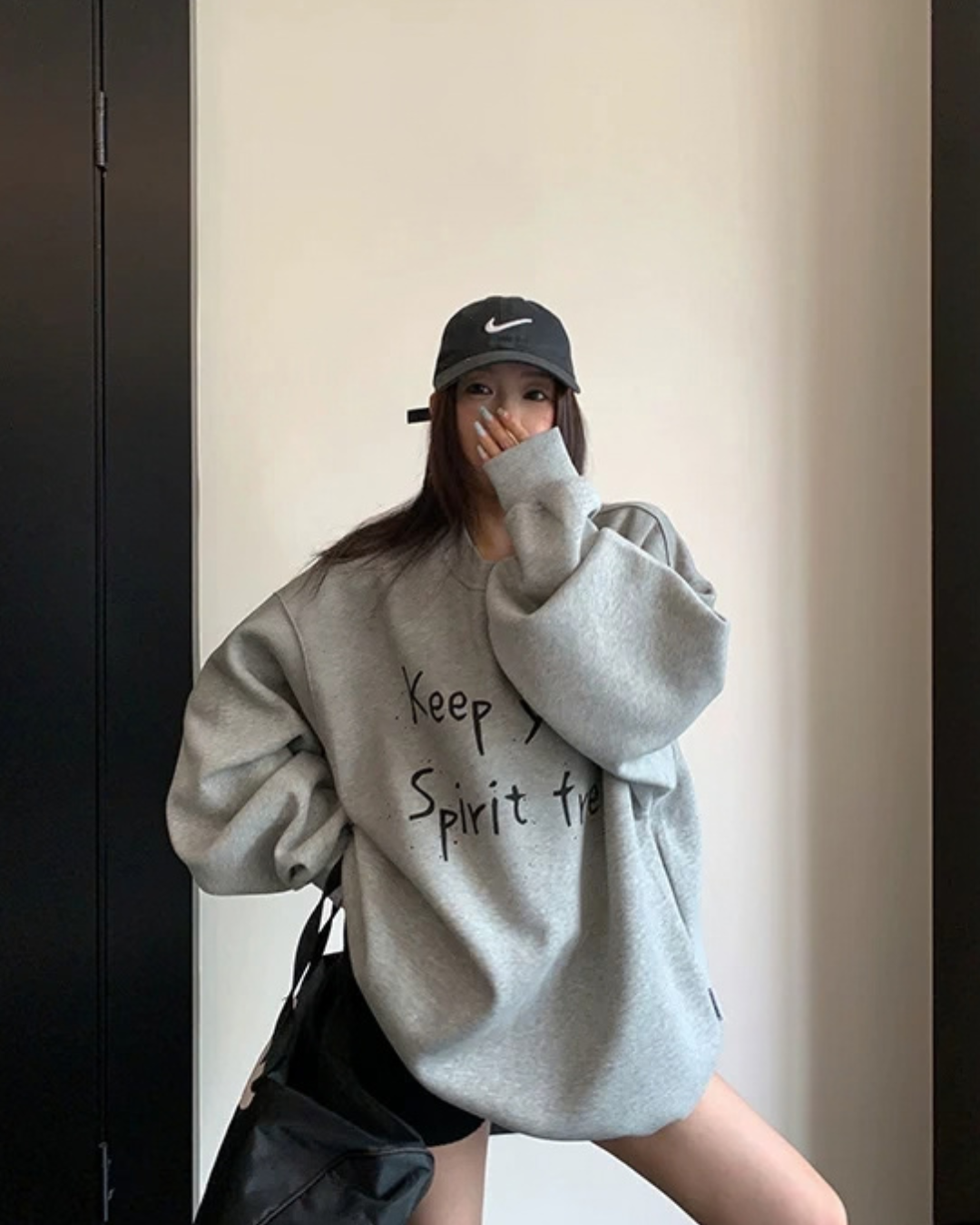 Letter Graphic Sweatshirt YLS1042