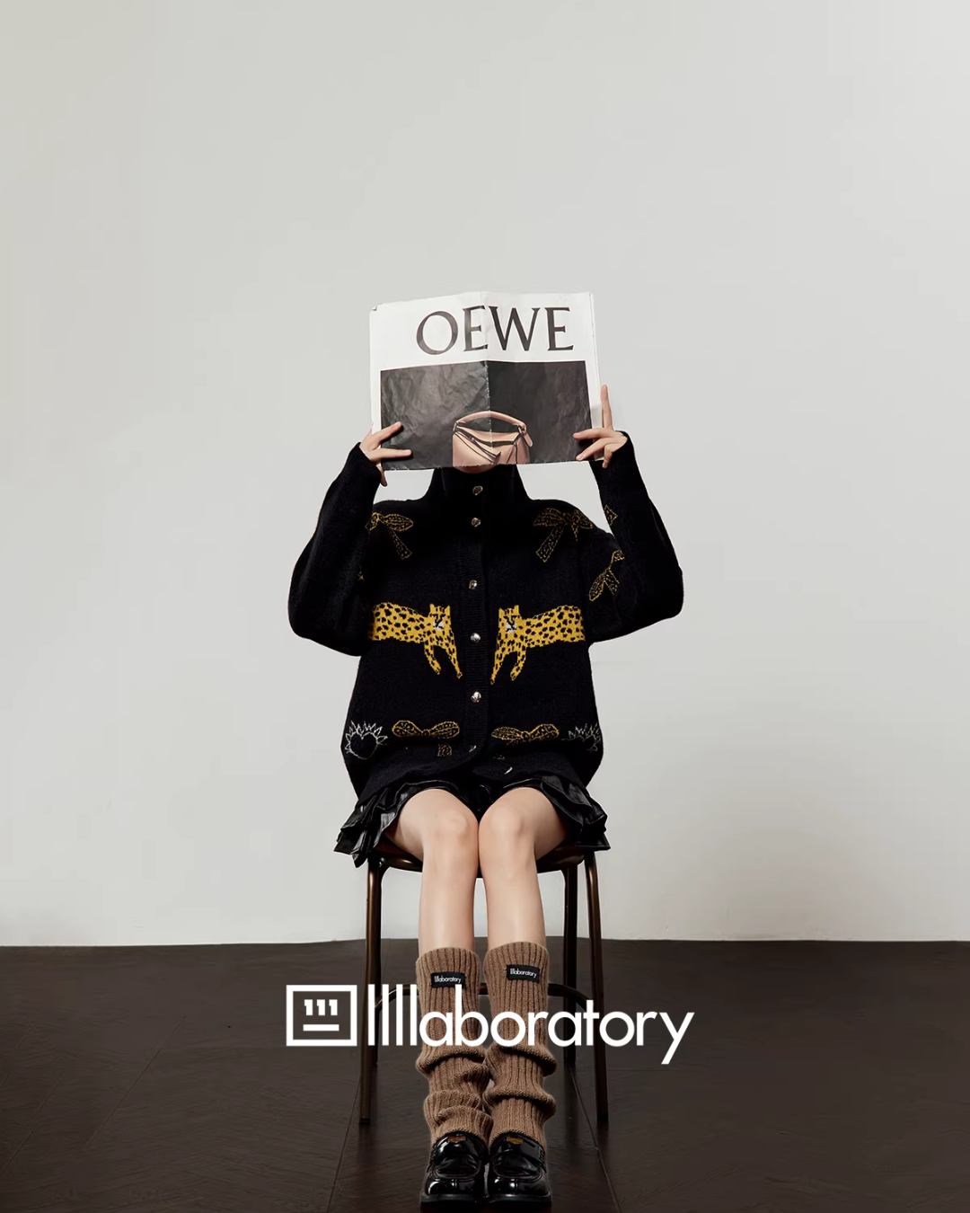 Stand Collar Leopard Jacquard Knit LLA0584