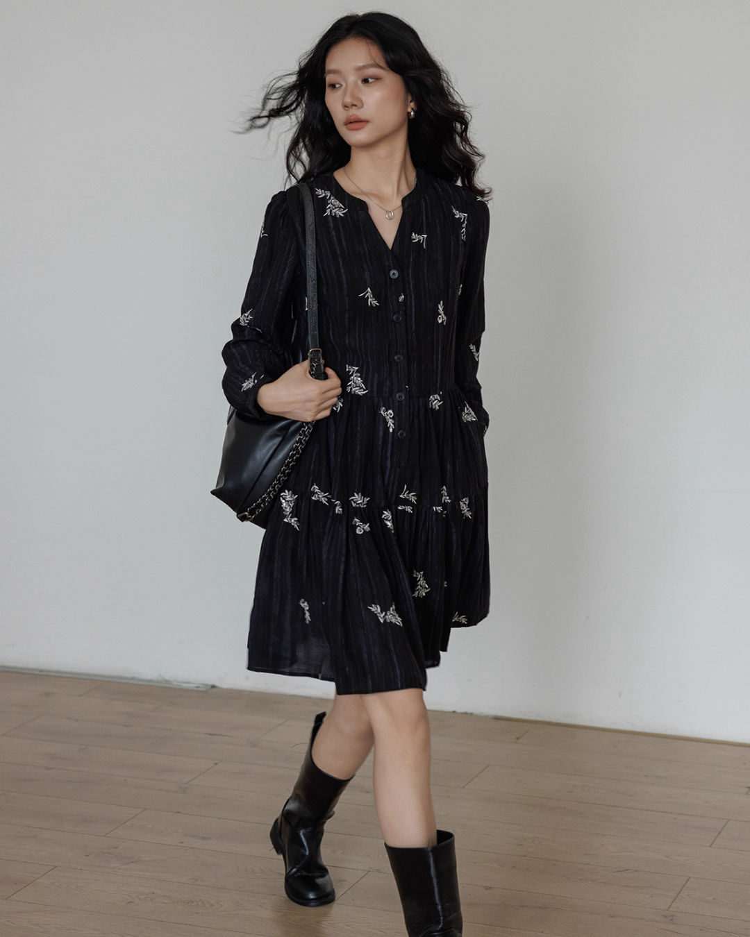 V-Neck Autumn Embroidered Dress VAS0150