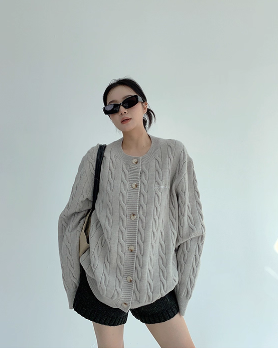 Round Neck Cable Knit Cardigan YLS0978