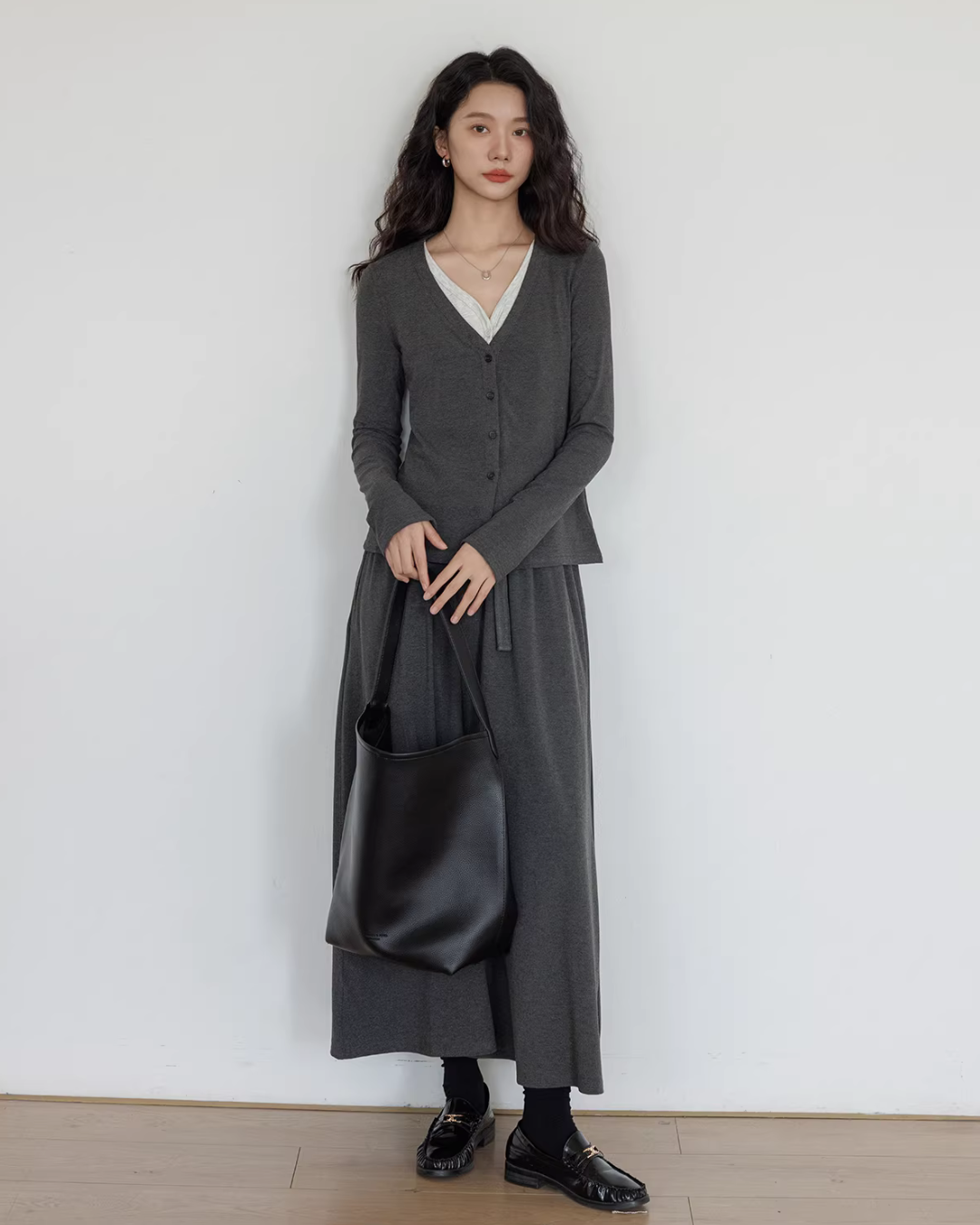 V-neck Basic Top/Long Skirt VAS0178