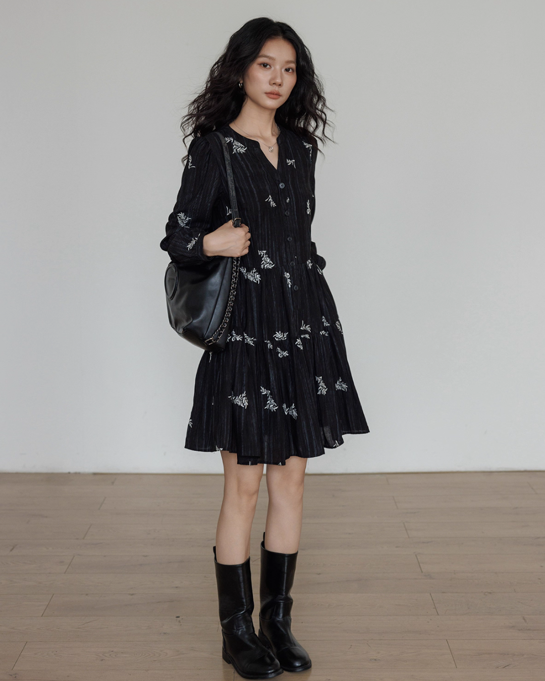 V-Neck Autumn Embroidered Dress VAS0150