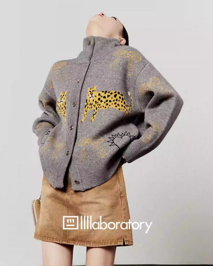 Stand Collar Leopard Jacquard Knit LLA0584