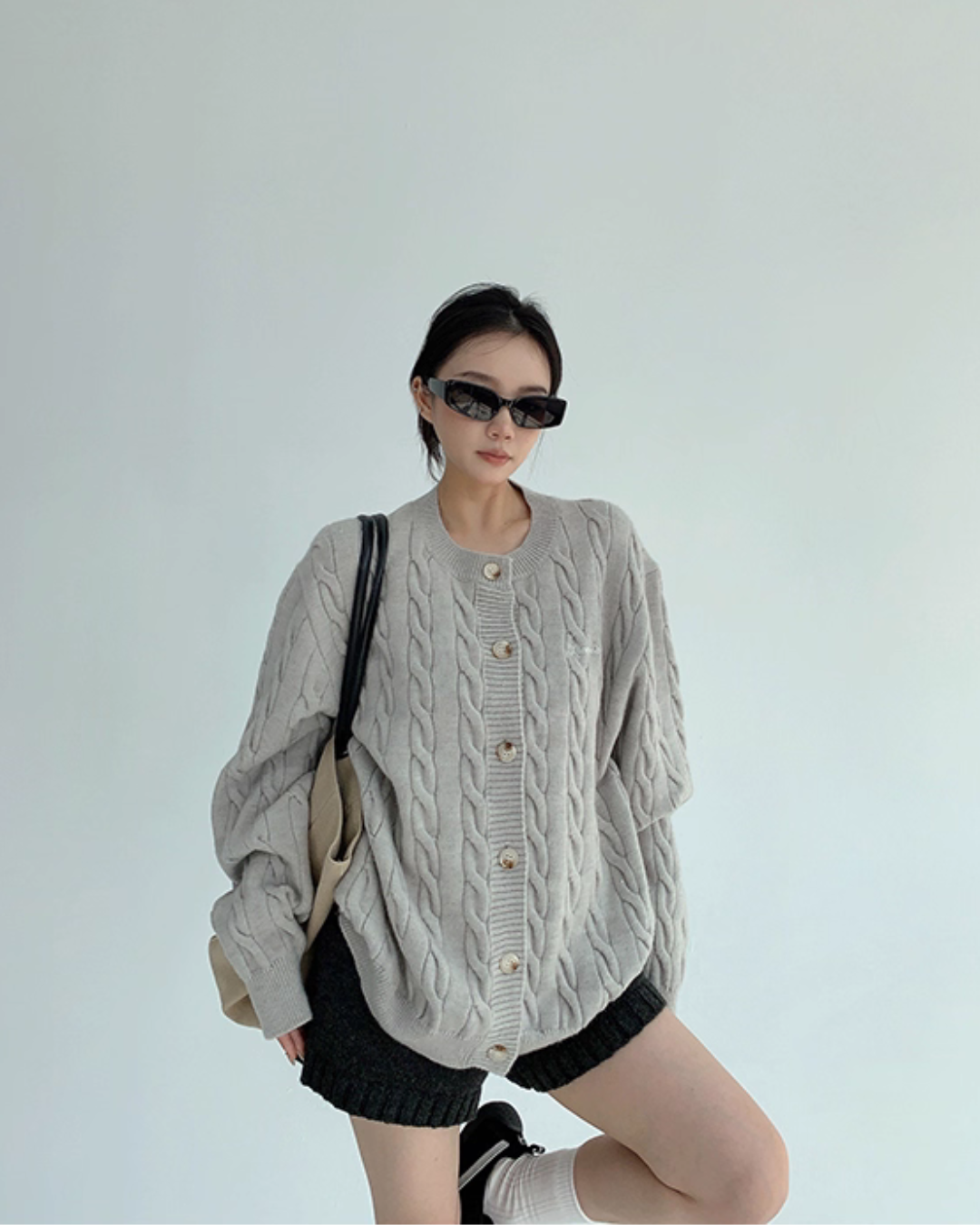 Round Neck Cable Knit Cardigan YLS0978