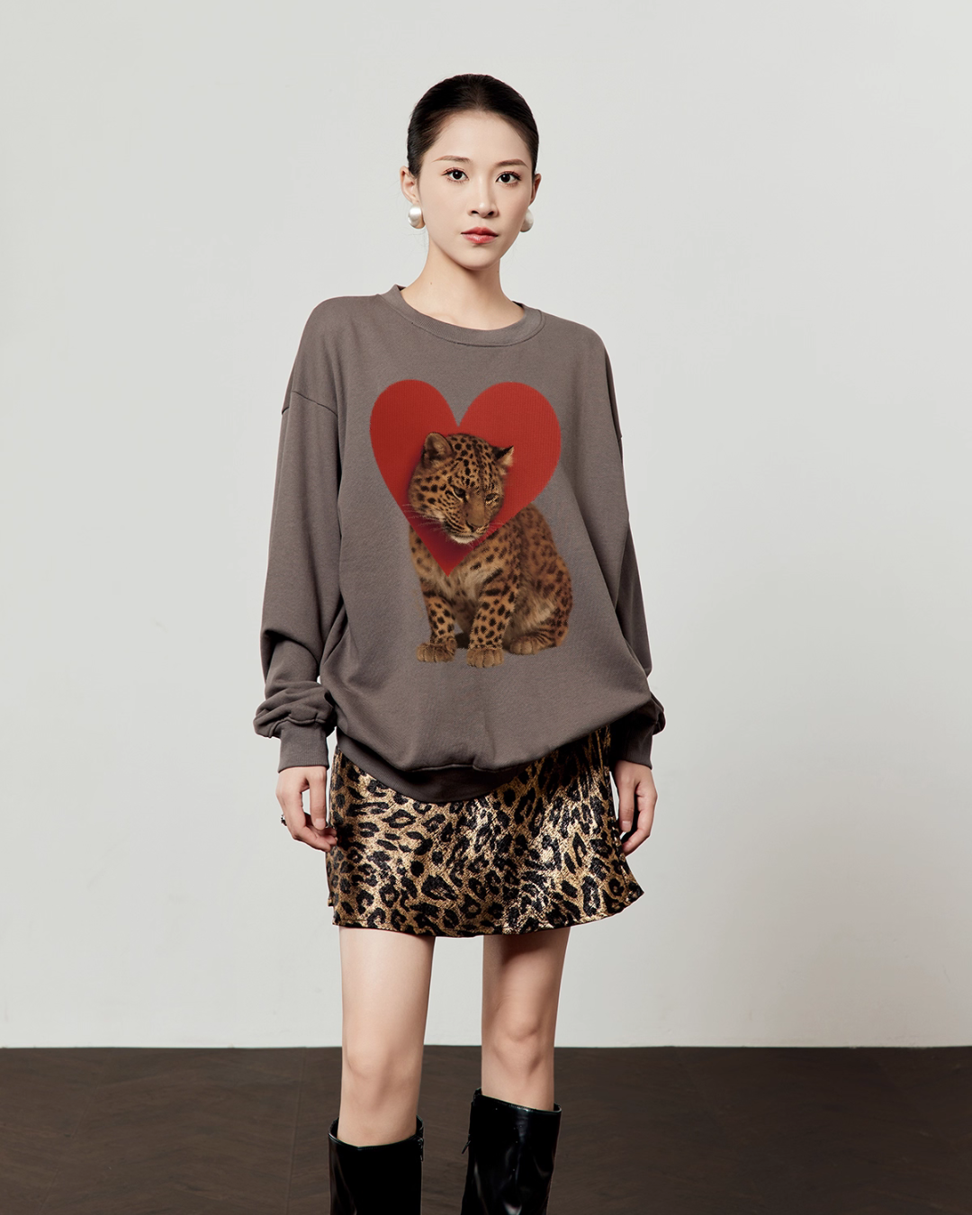 Heart Leopard Long Sleeve T-Shirt / Leopard Skirt LLA0535