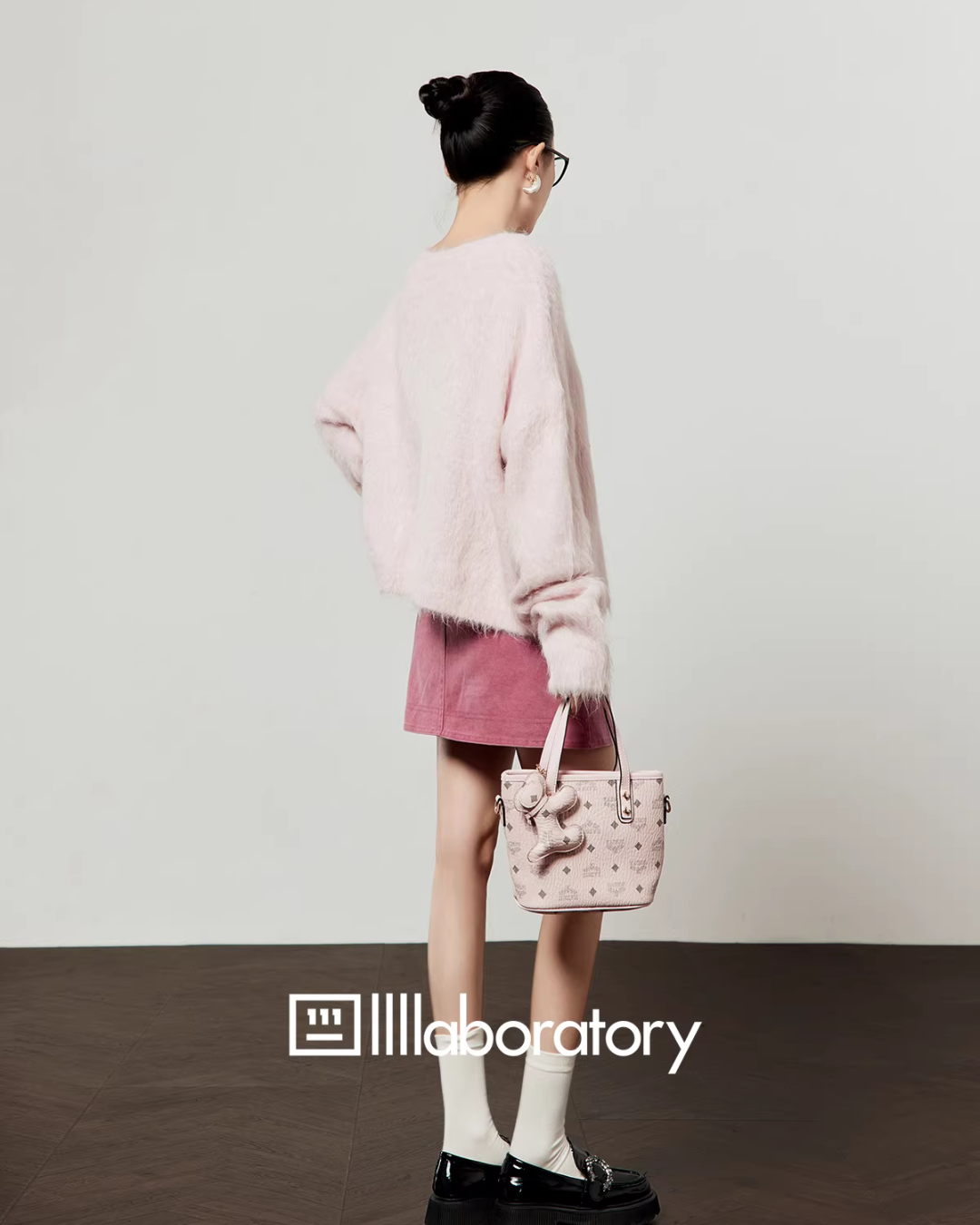 Heart Patch Shaggy Knit Cardigan / Pink Mini Skirt LLA0592