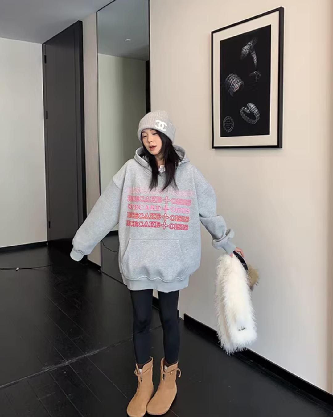 Embossed Logo Loose Hoodie YLS1024