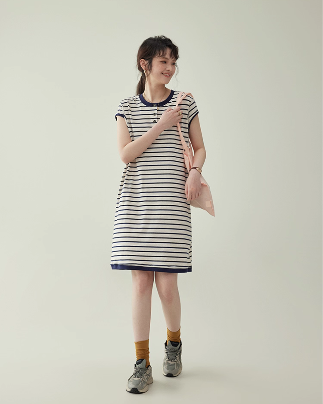 Striped Round Neck T-Shirt Dress AMU0037