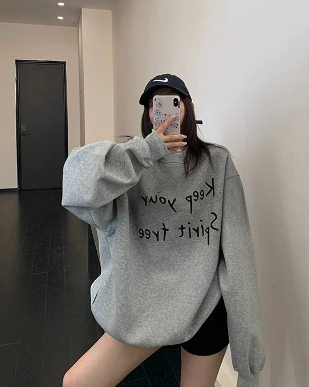 Letter Graphic Sweatshirt YLS1042