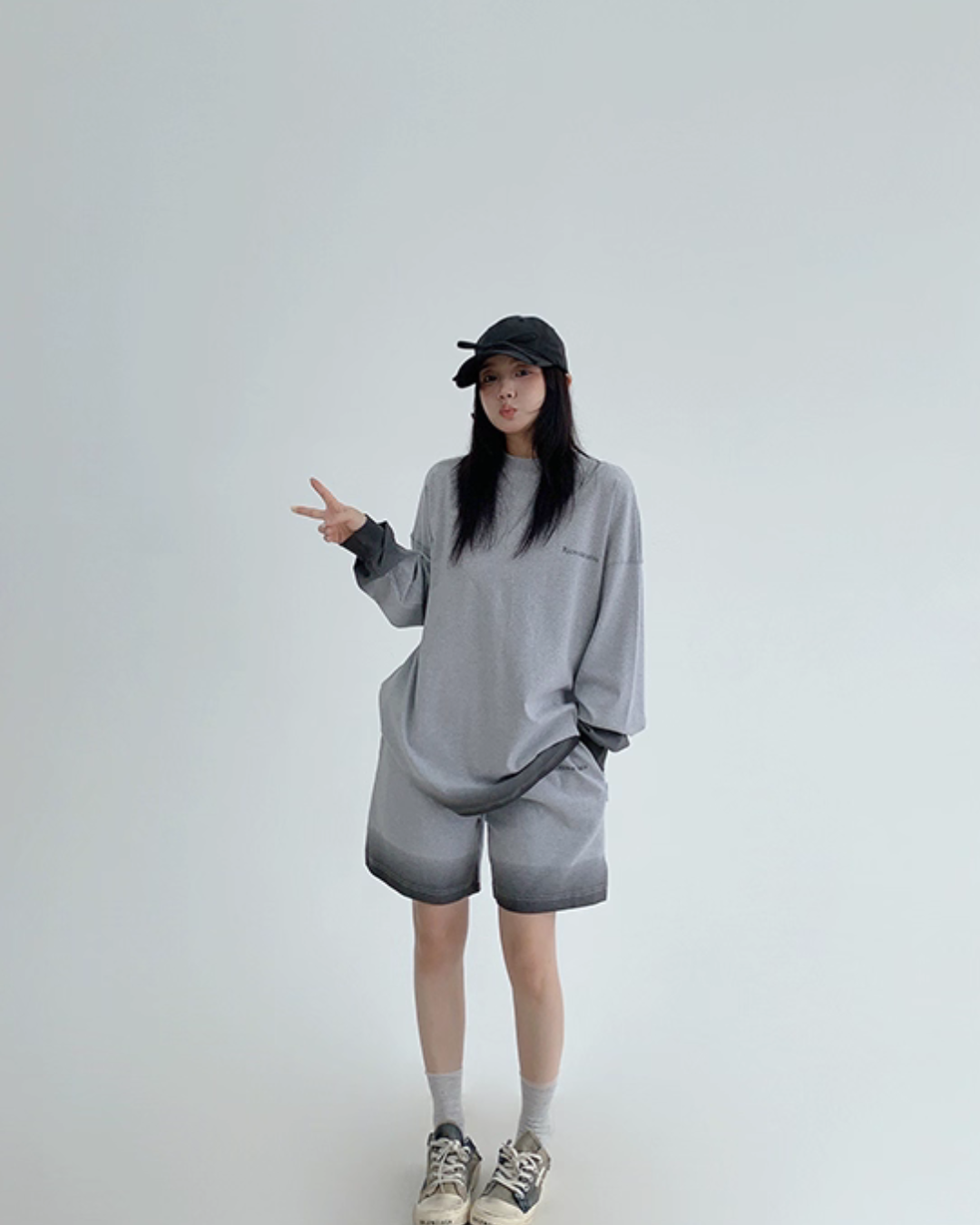Gradient Loose Long Sleeve Top / Half Pants YLS0885