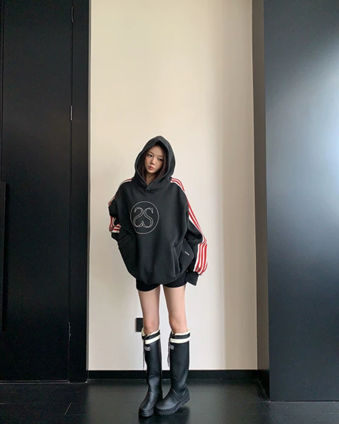 Three Stripes Sweat Hoodie YLS1068