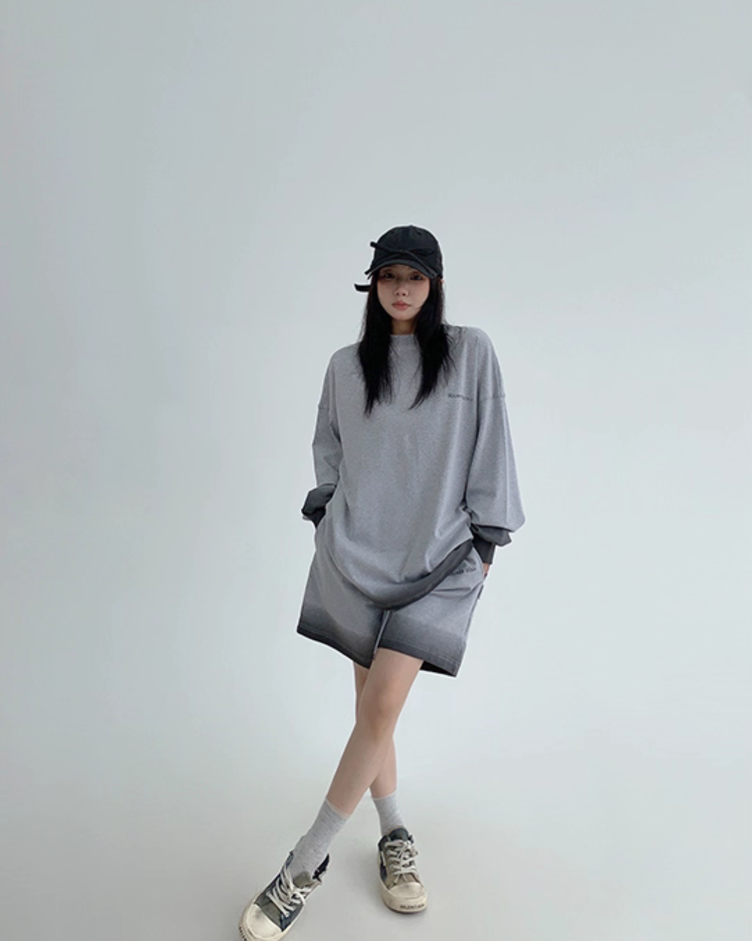 Gradient Loose Long Sleeve Top / Half Pants YLS0885
