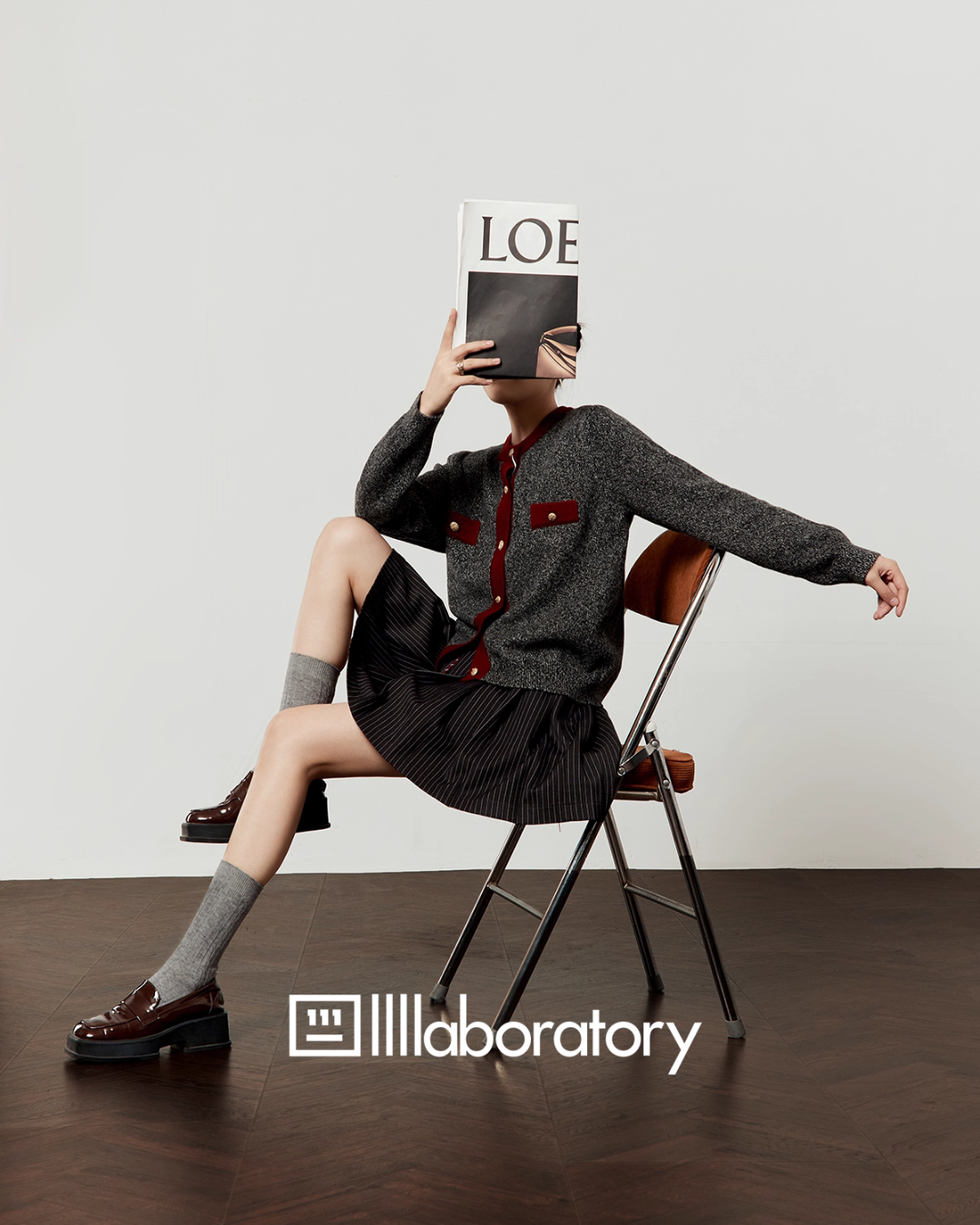 Round Knit Top / Striped A-Line Mini Skirt LLA0550