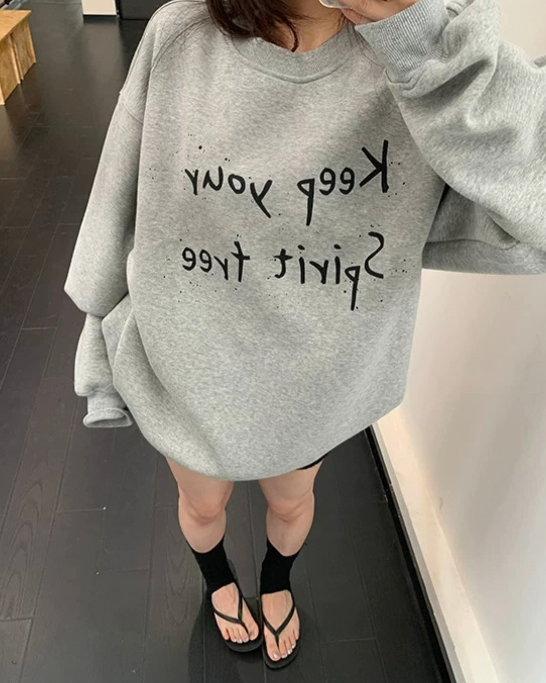 Letter Graphic Sweatshirt YLS1042