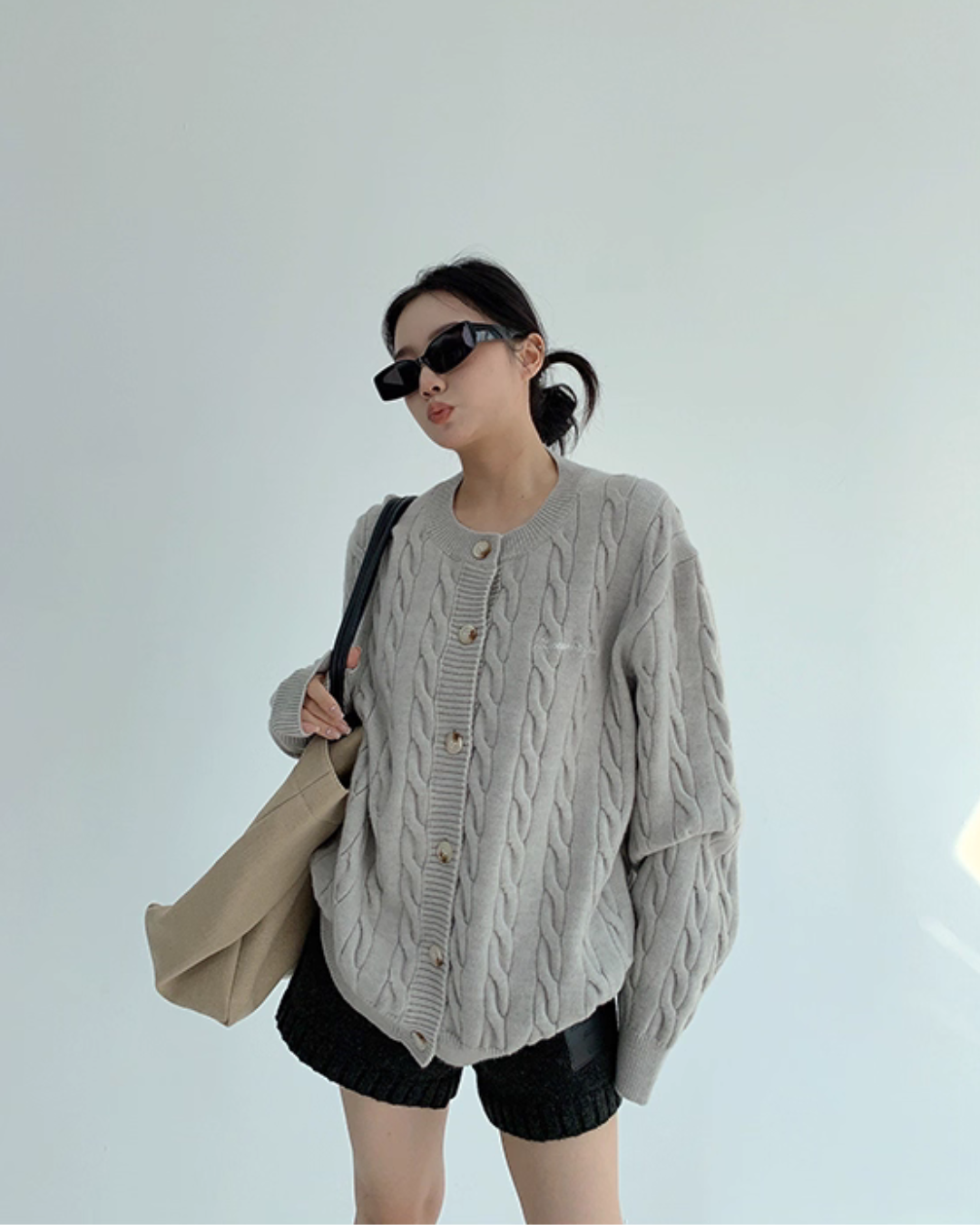 Round Neck Cable Knit Cardigan YLS0978