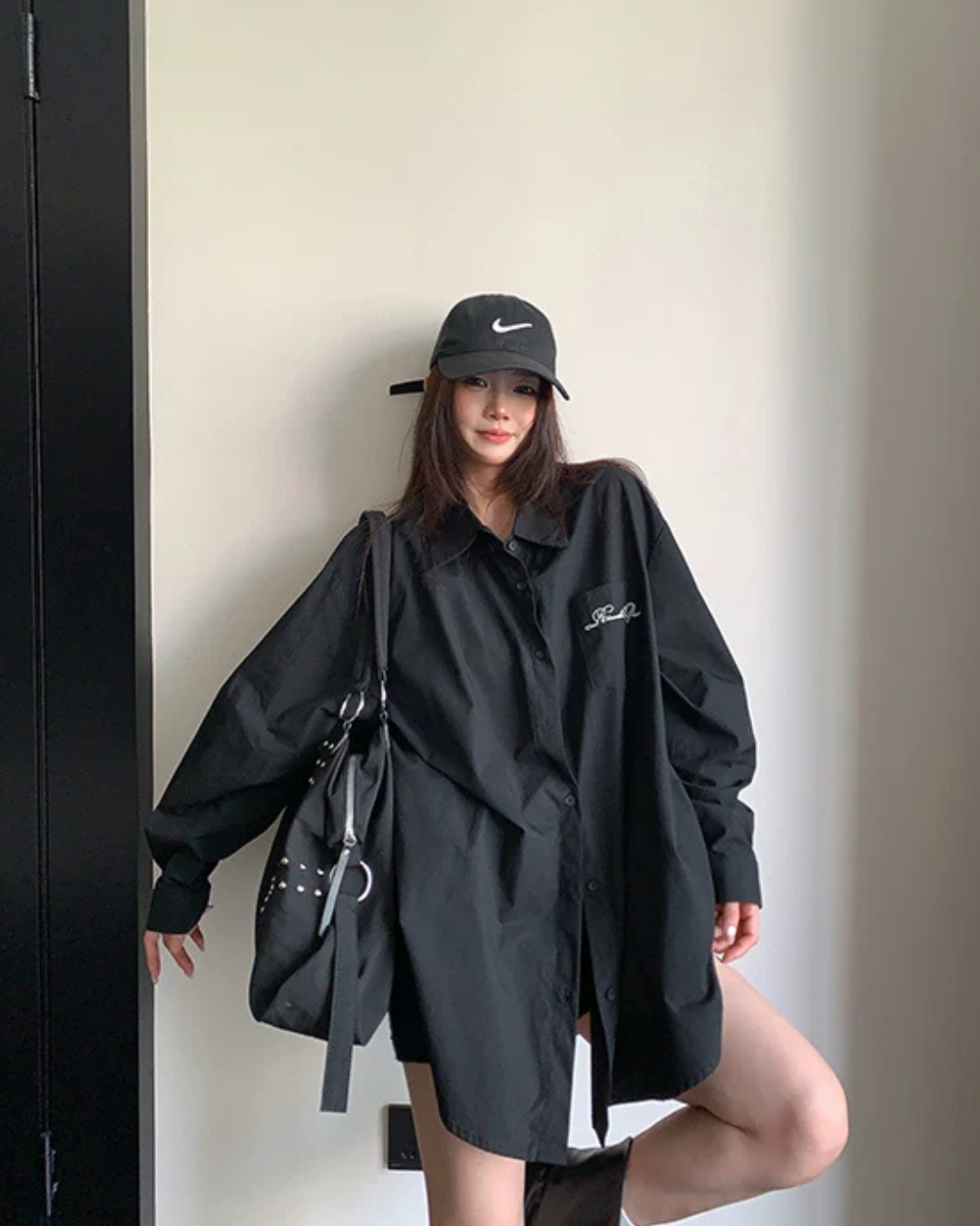 Relaxed Black Long-Sleeve Shirt YLS1028