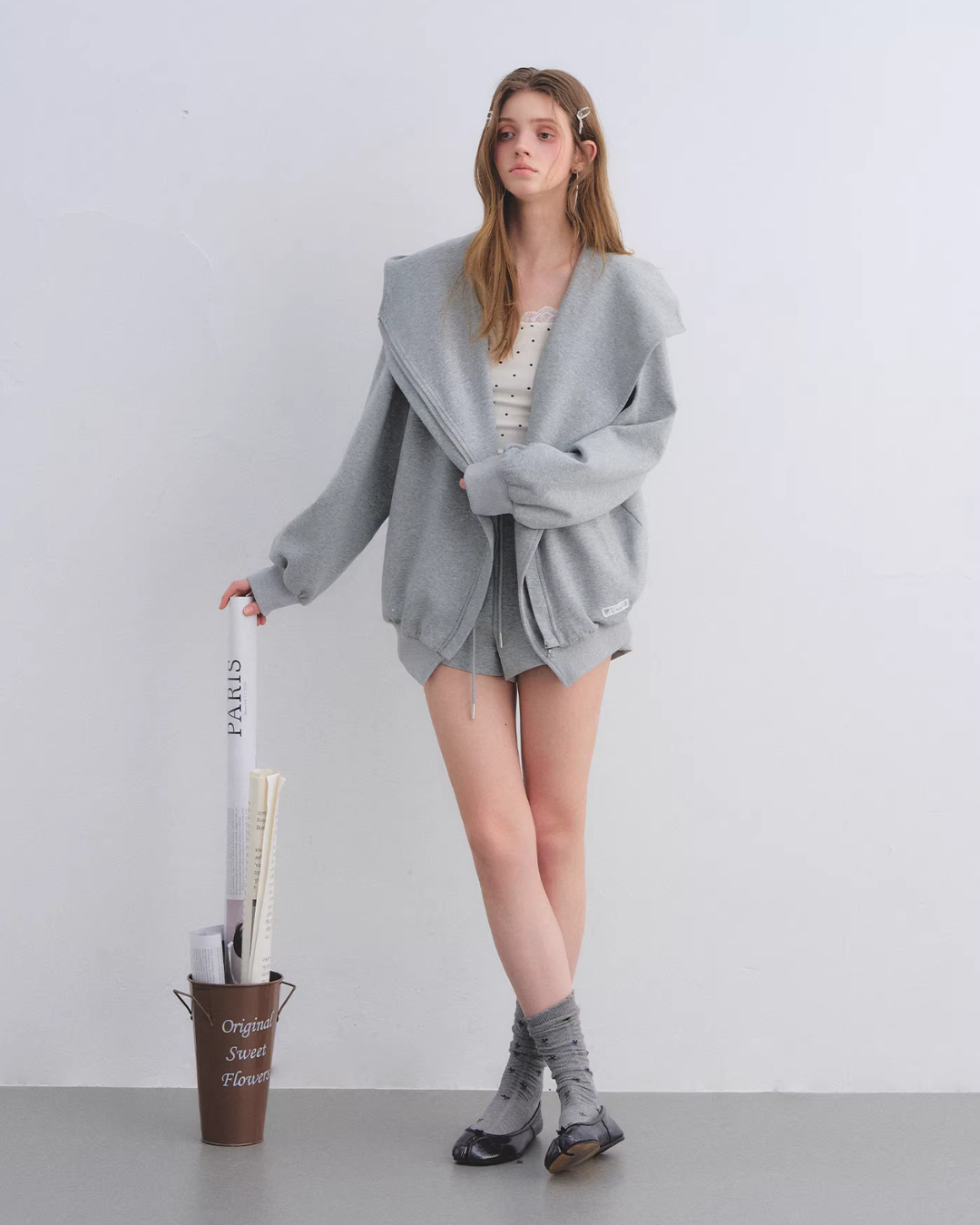 Oversized Collar Zip-Up Hoodie / Flare Sweatpants  ASG0083