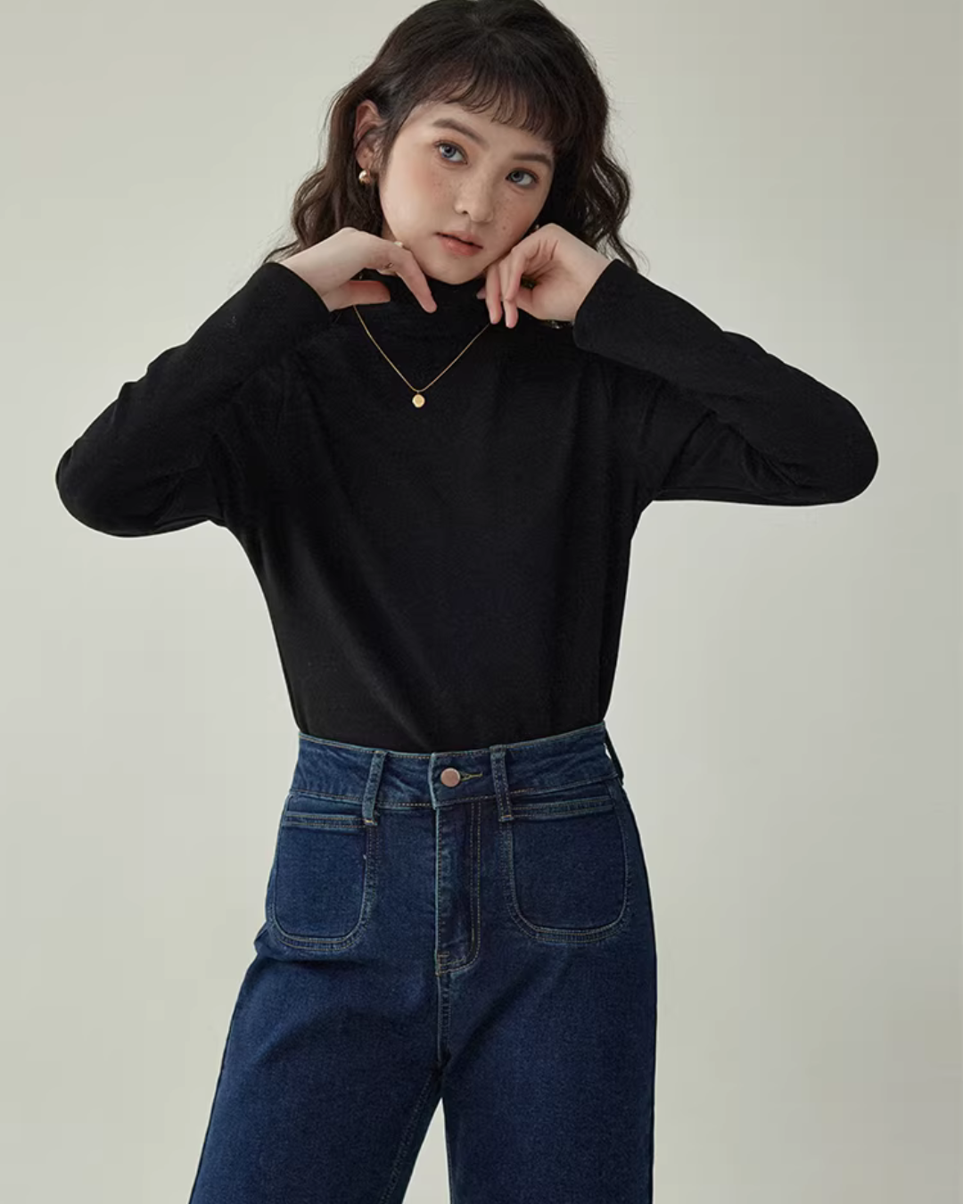Basic High-Neck Top AMU0041