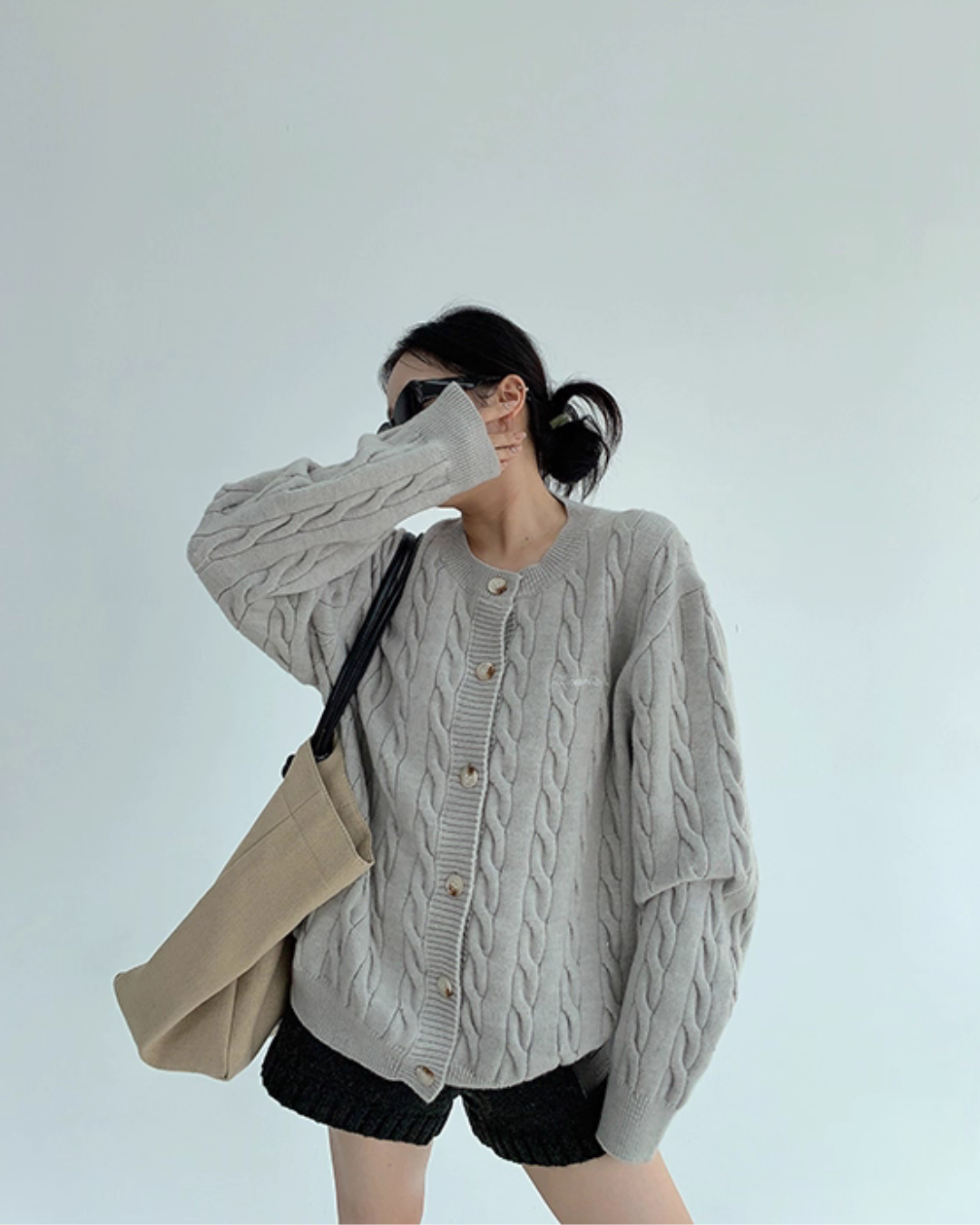 Round Neck Cable Knit Cardigan YLS0978