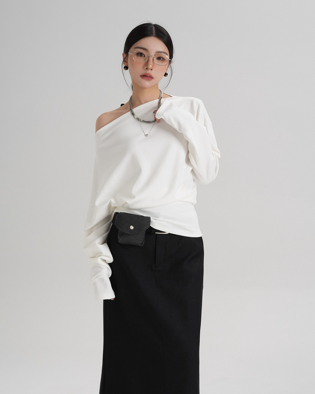 Off-Shoulder Loose Mini Top SRS0357