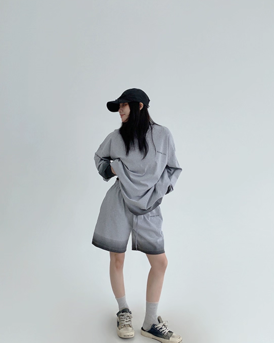Gradient Loose Long Sleeve Top / Half Pants YLS0885
