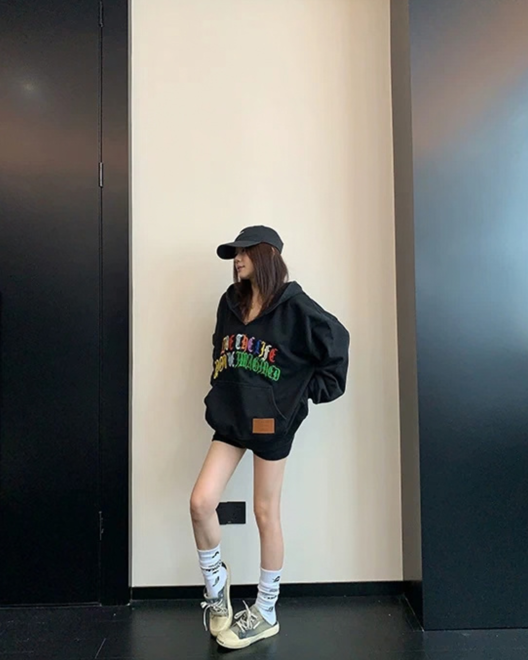 Key Neck Rainbow Logo Sweat Hoodie YLS1058